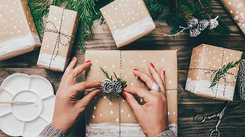 eco-friendly gifts, secondhand gifts